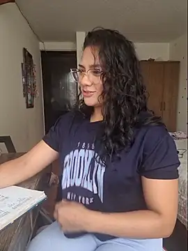 Thaliacooper  online show from 11-12-25, 05:17