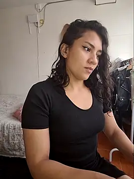 Snapshot of Thaliacooper_ chatting on 01-30-25, 06:21 Thaliacooper online show from 01-30-25, 06:21