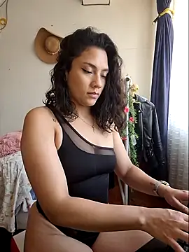 Snapshot of Thaliacooper_ chatting on 01-20-25, 06:21 Thaliacooper online show from 01-20-25, 06:21