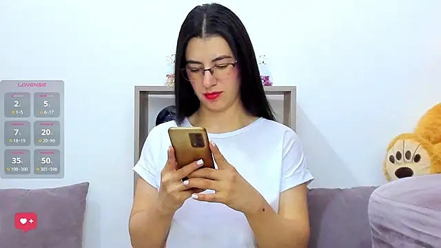 Snapshot of _AllisonSweet_ chatting on 04-27-26, 07:23 AllisonSweet online show from 04-27-26, 07:23
