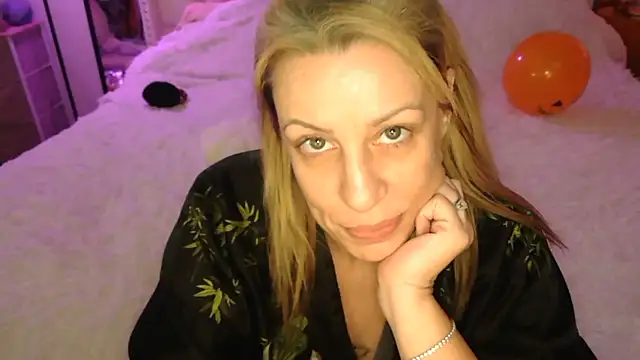 VegasDani online show from 10-14-25, 06:14