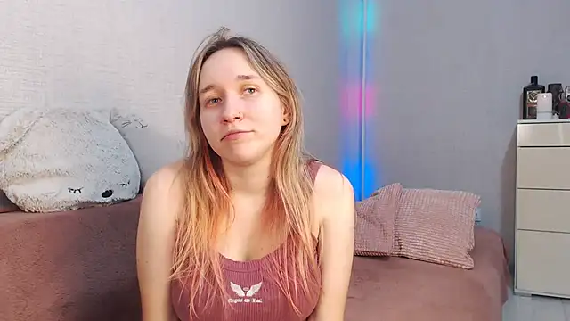 lovely hayley online show from 12-20-25, 10:34