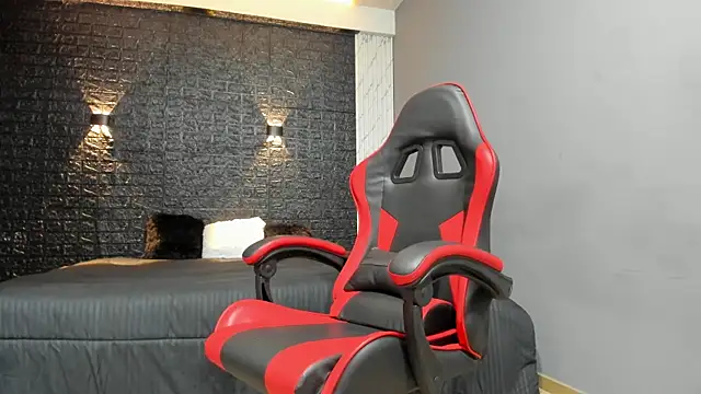 Snapshot of taurus_boy1 chatting on 10-11-25, 11:44 taurus boy1 online show from 10-11-25, 11:44