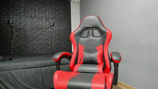 Snapshot of taurus_boy1 chatting on 10-04-25, 11:34 taurus boy1 online show from 10-04-25, 11:34