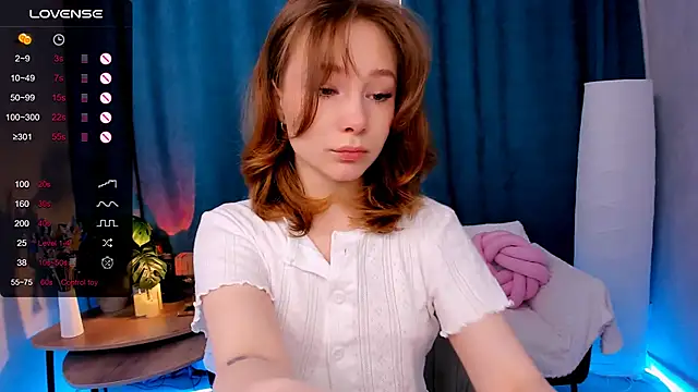 Snapshot of LanaBlu_ chatting on 03-02-26, 08:43 LanaBlu online show from 03-02-26, 08:43