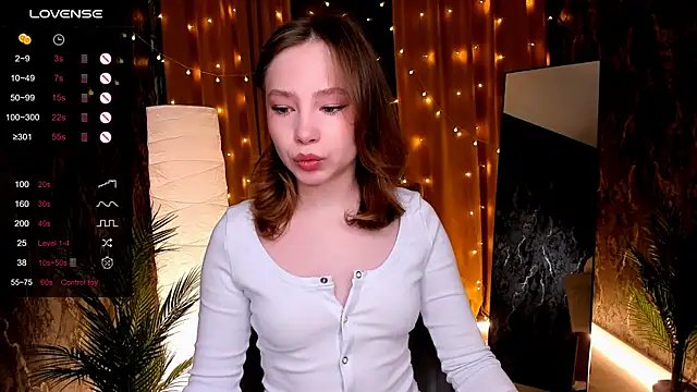 Snapshot of LanaBlu_ chatting on 02-27-26, 02:23 LanaBlu online show from 02-27-26, 02:23