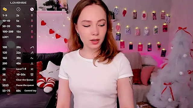 LanaBlu  online show from 12-18-25, 02:27