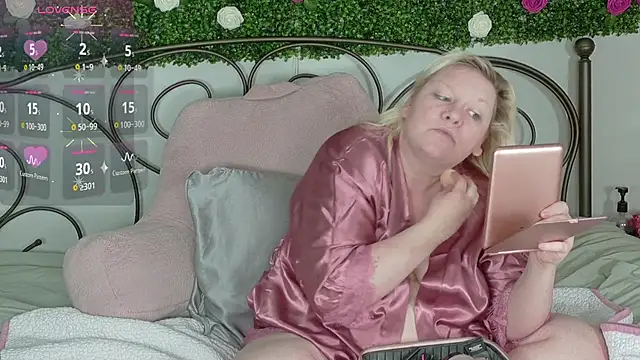 siennaxluxx online show from 04-13-26, 05:06