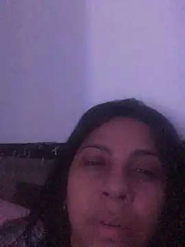 Snapshot of bellinii07 chatting on 04-21-26, 02:51 bellinii07 online show from 04-21-26, 02:51