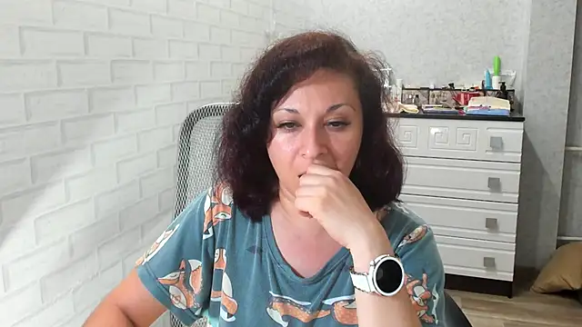 Snapshot of TeasyLana chatting on 06-11-26, 08:50 TeasyLana online show from 06-11-26, 08:50