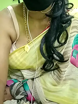 Snapshot of Aishu-tamil09 chatting on 12-22-24, 01:11 Aishu-tamil09 online show from 12-22-24, 01:11