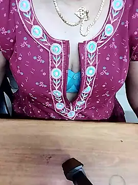 Aishu-tamil09 online show from 01-14-26, 03:59