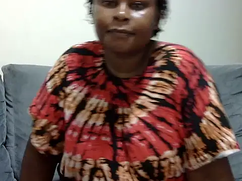 Snapshot of Pretty_lilly02 chatting on 05-27-26, 03:47 Pretty lilly02 online show from 05-27-26, 03:47