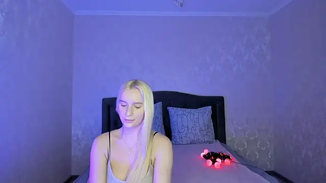 Snapshot of Amanda054 chatting on 01-28-25, 04:52 Amanda054 online show from 01-28-25, 04:52