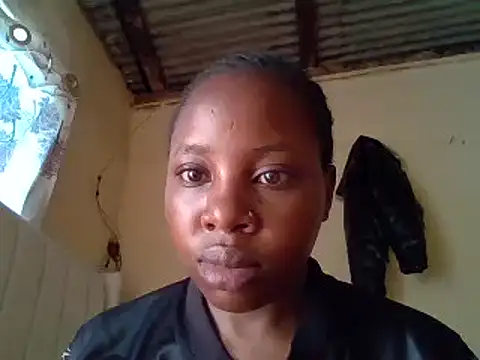 Queen loveer online show from 03-15-25, 02:01