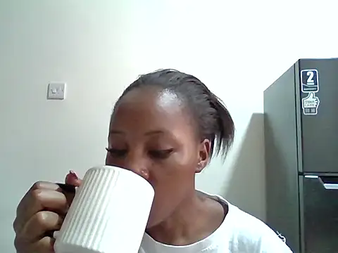 Queen loveer online show from 02-05-26, 04:30