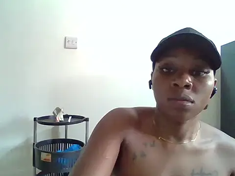 Queen loveer online show from 02-23-26, 08:04