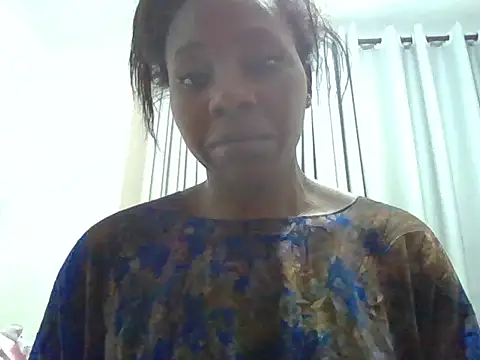 Snapshot of Queen_loveer chatting on 06-03-26, 06:56 Queen loveer online show from 06-03-26, 06:56