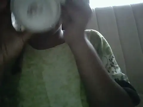 Queen loveer online show from 09-21-25, 07:13