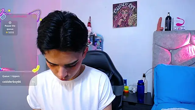 OwenBluee online show from 12-17-25, 11:26