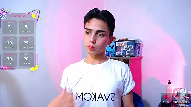 OwenBluee online show from 11-19-25, 06:08