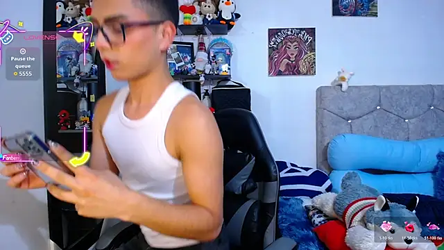 OwenBluee online show from 02-27-26, 06:35