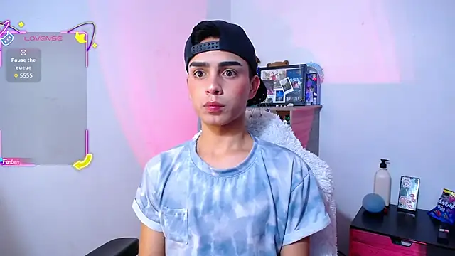 OwenBluee online show from 11-18-25, 11:02