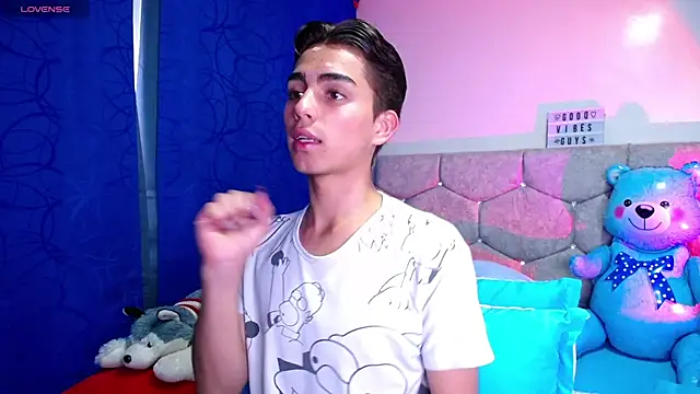 OwenBluee online show from 02-07-25, 02:15