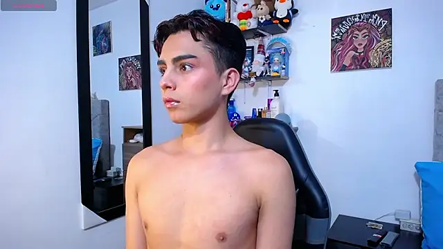 OwenBluee online show from 02-08-26, 05:32