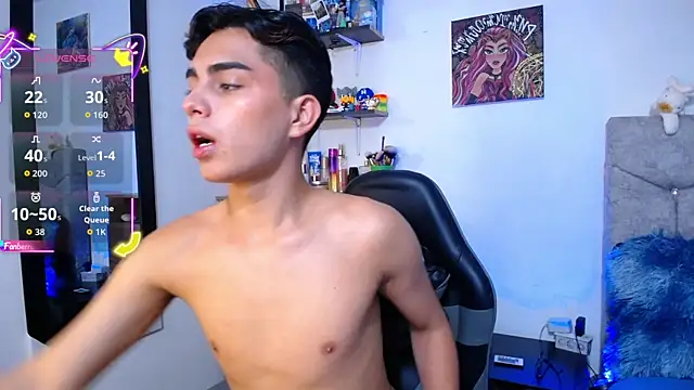 OwenBluee online show from 04-10-26, 08:10