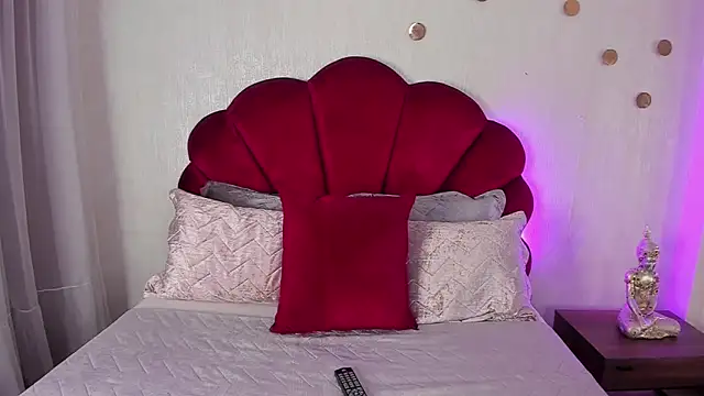 AndreaPink2024 online show from 02-10-26, 12:59