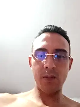 paisa233 online show from 11-20-25, 03:07