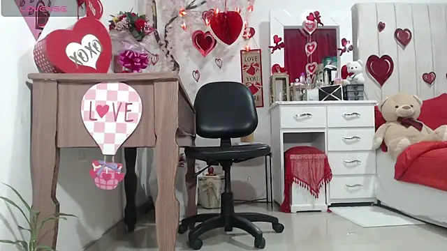 Jadeee  online show from 02-16-26, 06:23