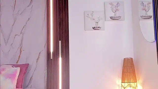 mia six66 online show from 06-18-26, 12:10