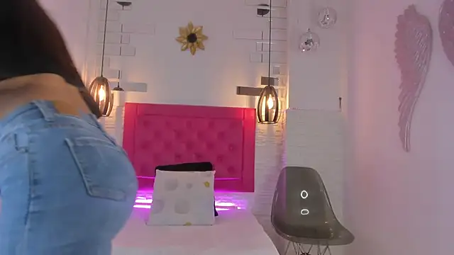 Snapshot of mia_six66 chatting on 03-08-25, 11:27 mia six66 online show from 03-08-25, 11:27