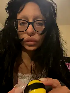 myloveforyouu online show from 11-11-25, 04:29