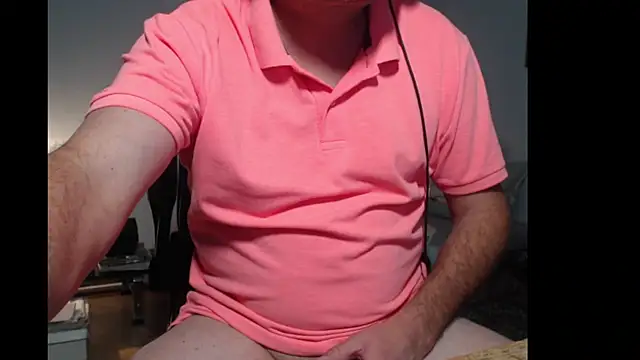 tuttiluss44 online show from 12-17-25, 03:06