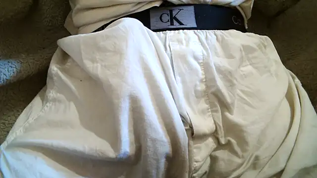 Snapshot of KoyuHanara chatting on 11-03-25, 03:15 KoyuHanara online show from 11-03-25, 03:15