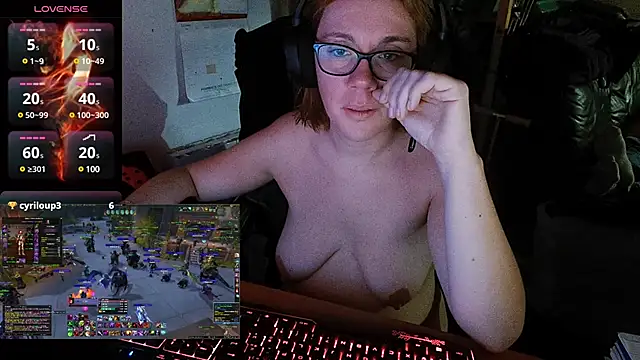 Snapshot of lili-hot-77 chatting on 12-29-24, 08:04 lili-hot-77 online show from 12-29-24, 08:04