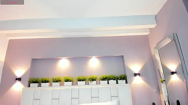 HelenaRoos online show from 11-29-25, 07:03