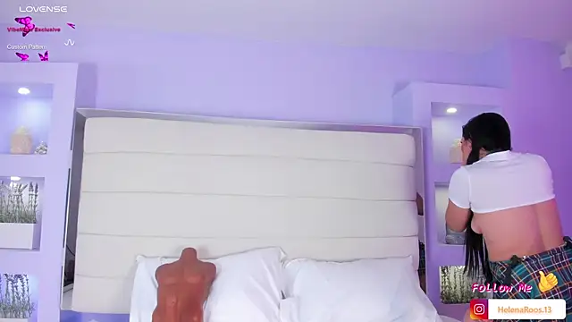 HelenaRoos online show from 10-29-25, 07:24