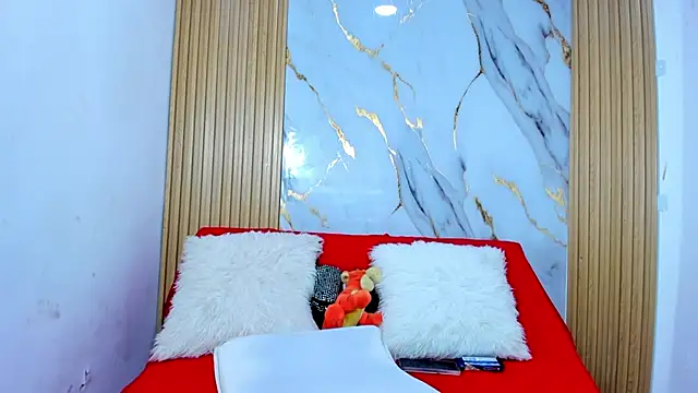 Luluu 08 online show from 04-09-26, 02:45