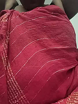 Snapshot of bigboobyrush chatting on 09-25-25, 05:35 bigboobyrush online show from 09-25-25, 05:35