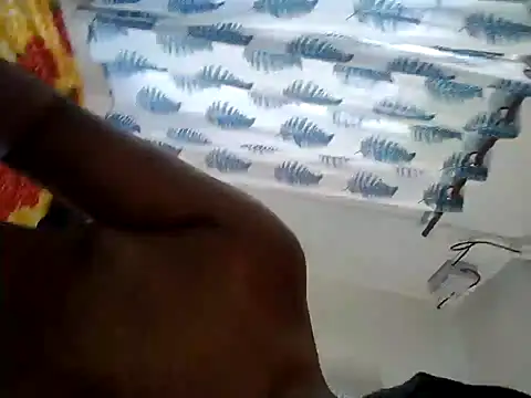 Snapshot of MALLUSING555 chatting on 09-13-25, 08:58 MALLUSING555 online show from 09-13-25, 08:58