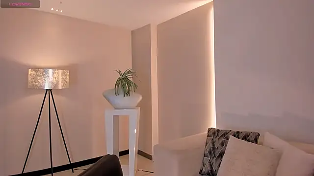 ValeriaRiveraX online show from 03-21-25, 03:33