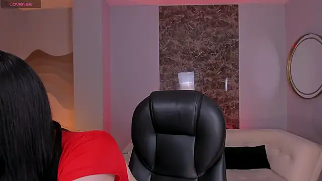 ValeriaRiveraX online show from 10-30-25, 04:00