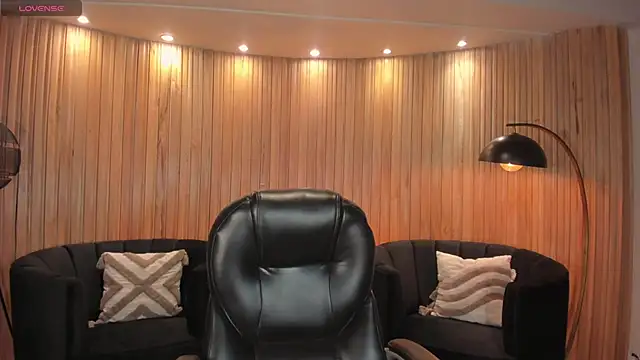 ValeriaRiveraX online show from 11-07-25, 03:44