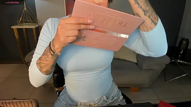 Snapshot of MariaHerrera_ chatting on 02-28-26, 08:41 MariaHerrera online show from 02-28-26, 08:41