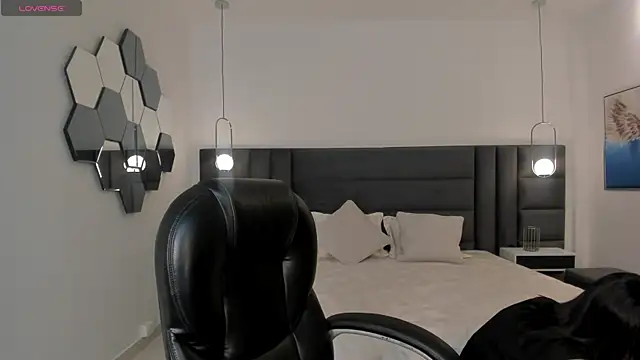 KatieStonne online show from 12-17-25, 03:00