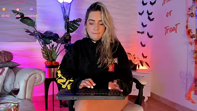 mariablonde  online show from 10-13-25, 08:21